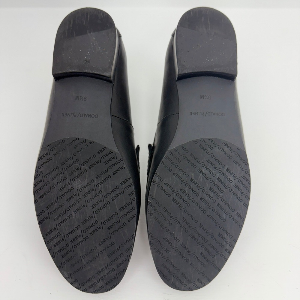 Donald Pliner Womens Black Leather Bit Loafers Silver Hardware Size 9.5 Wide - Picture 2 of 11
